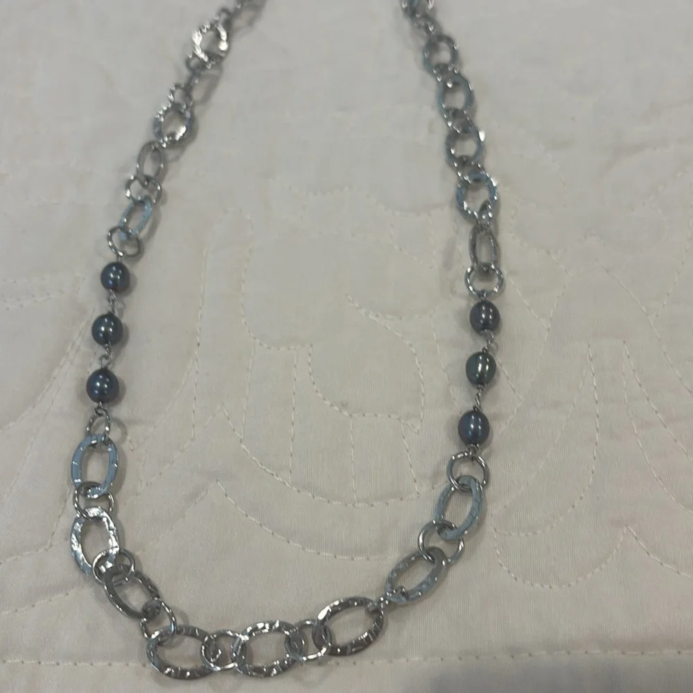 Elegant Silver (Steel) Chain Necklace - Picture 2 of 4